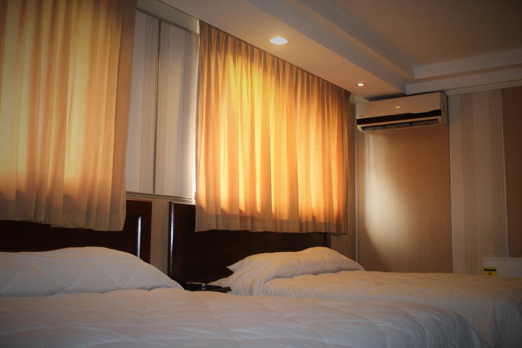 פנמה סיטי Hotel Roma Plaza מראה חיצוני תמונה